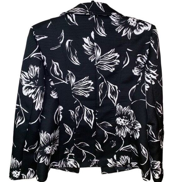 Chico's Jacket Women's Size 1 (Medium) Monochrome Textured Floral Paulette Bold - Picture 5 of 8